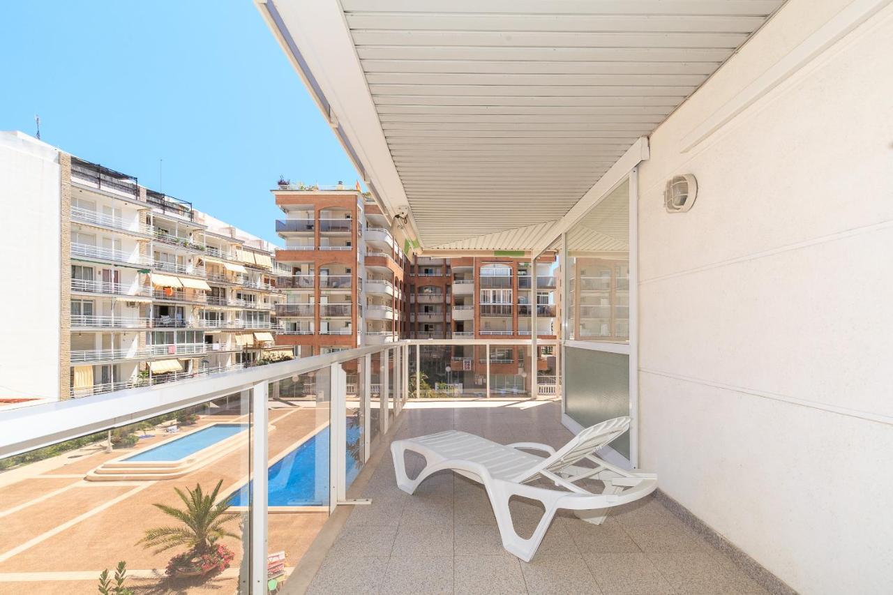 Uhc Center Apartments Salou Bagian luar foto