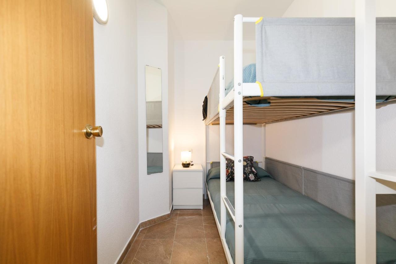 Uhc Center Apartments Salou Bagian luar foto
