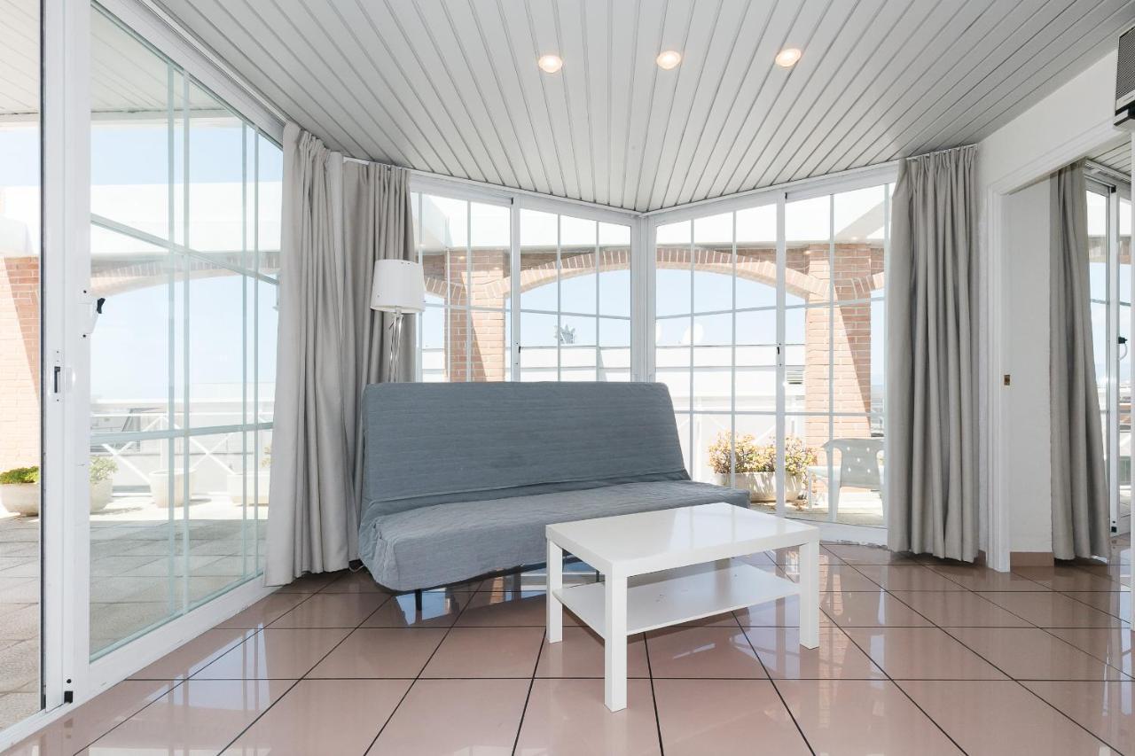 Uhc Center Apartments Salou Bagian luar foto