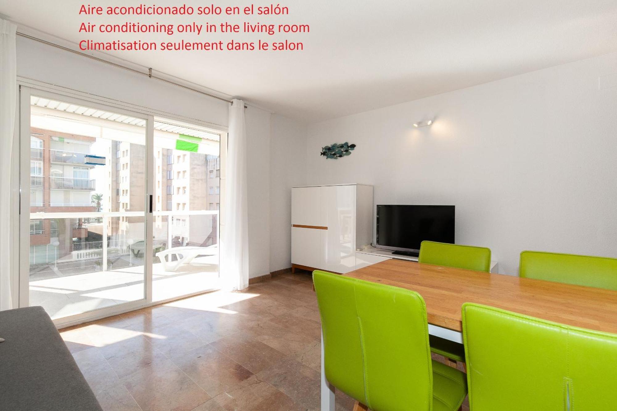 Uhc Center Apartments Salou Bagian luar foto