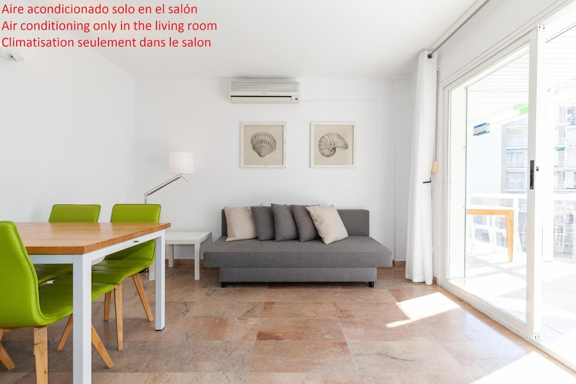 Uhc Center Apartments Salou Bagian luar foto