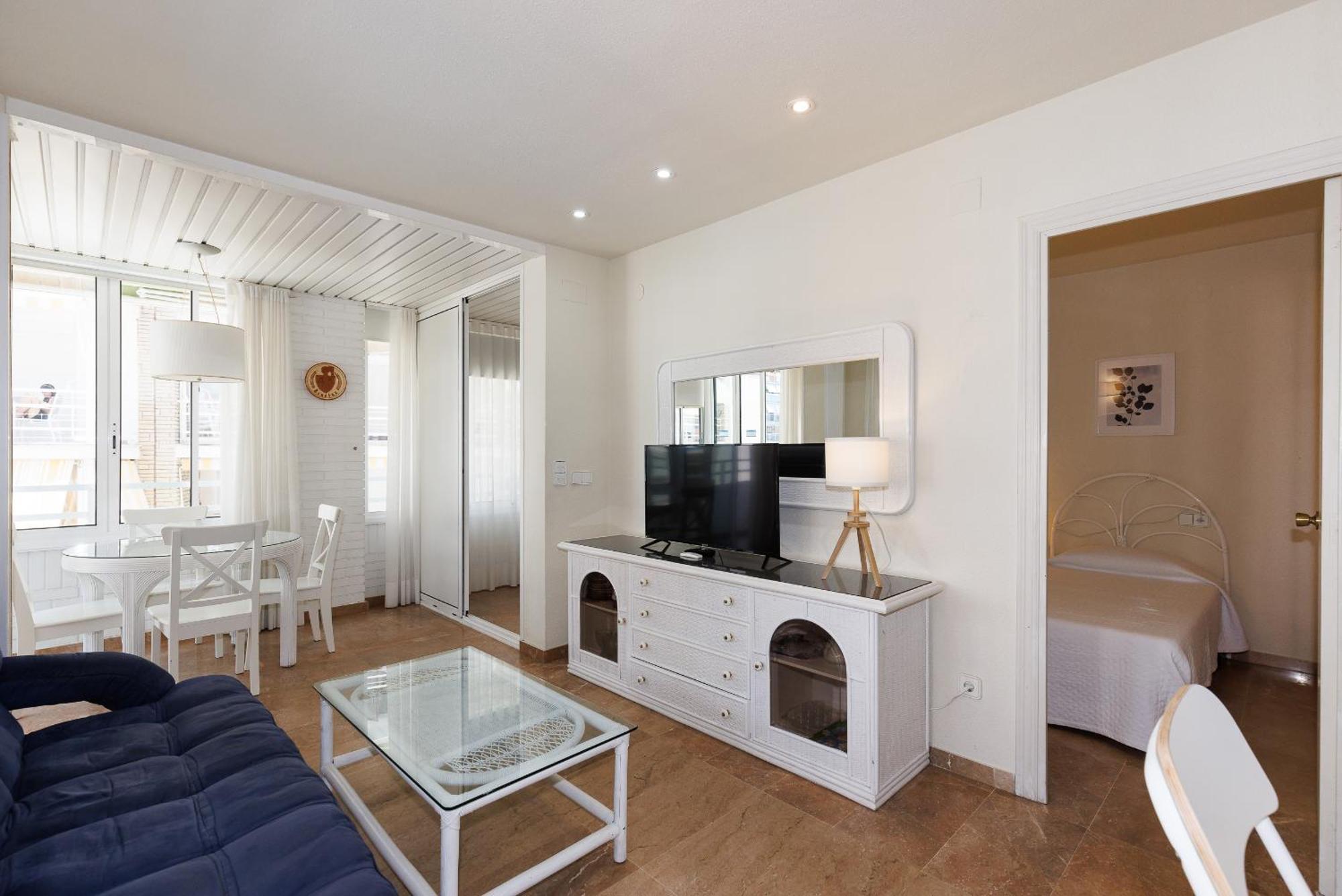 Uhc Center Apartments Salou Bagian luar foto