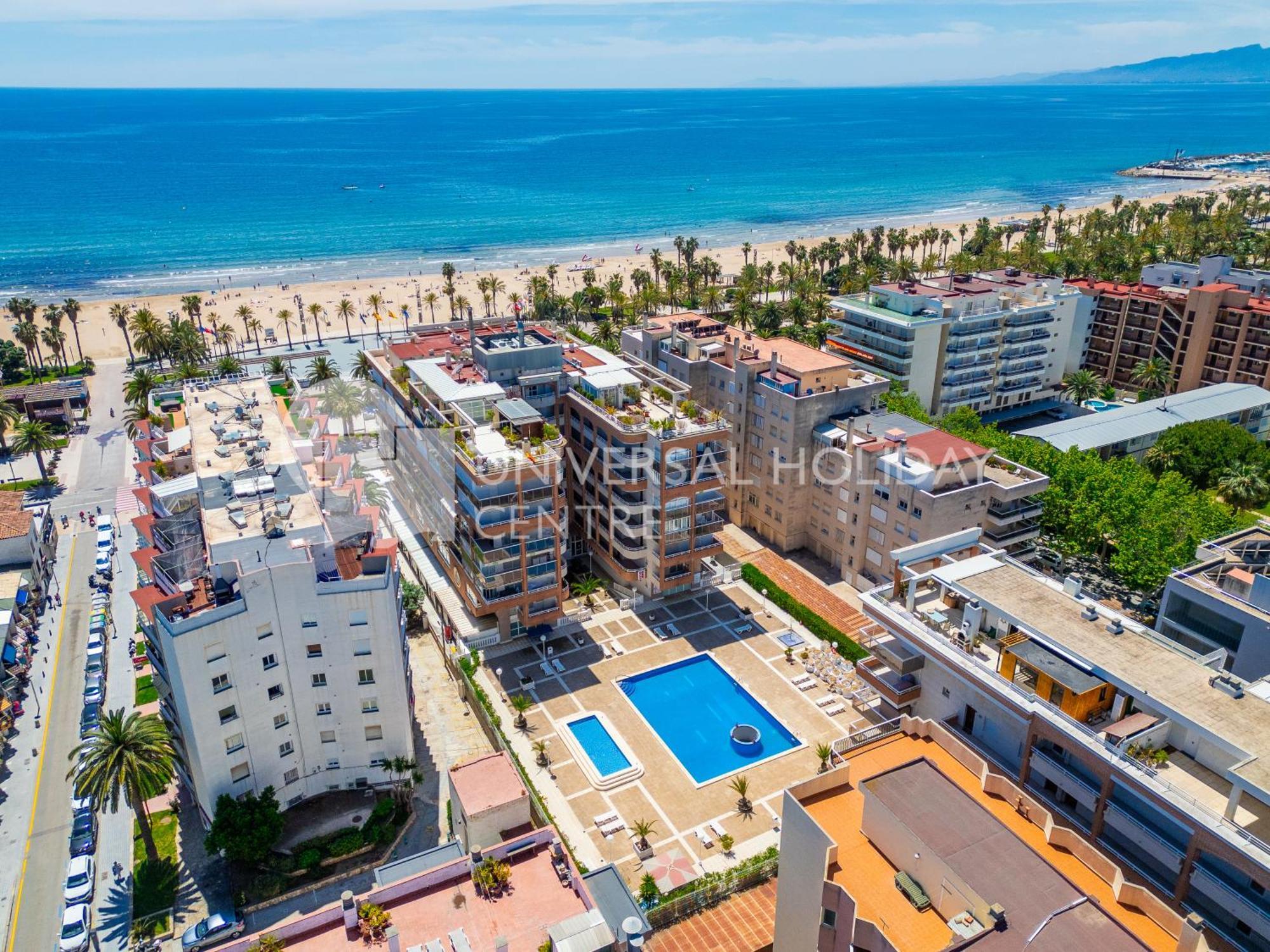 Uhc Center Apartments Salou Bagian luar foto