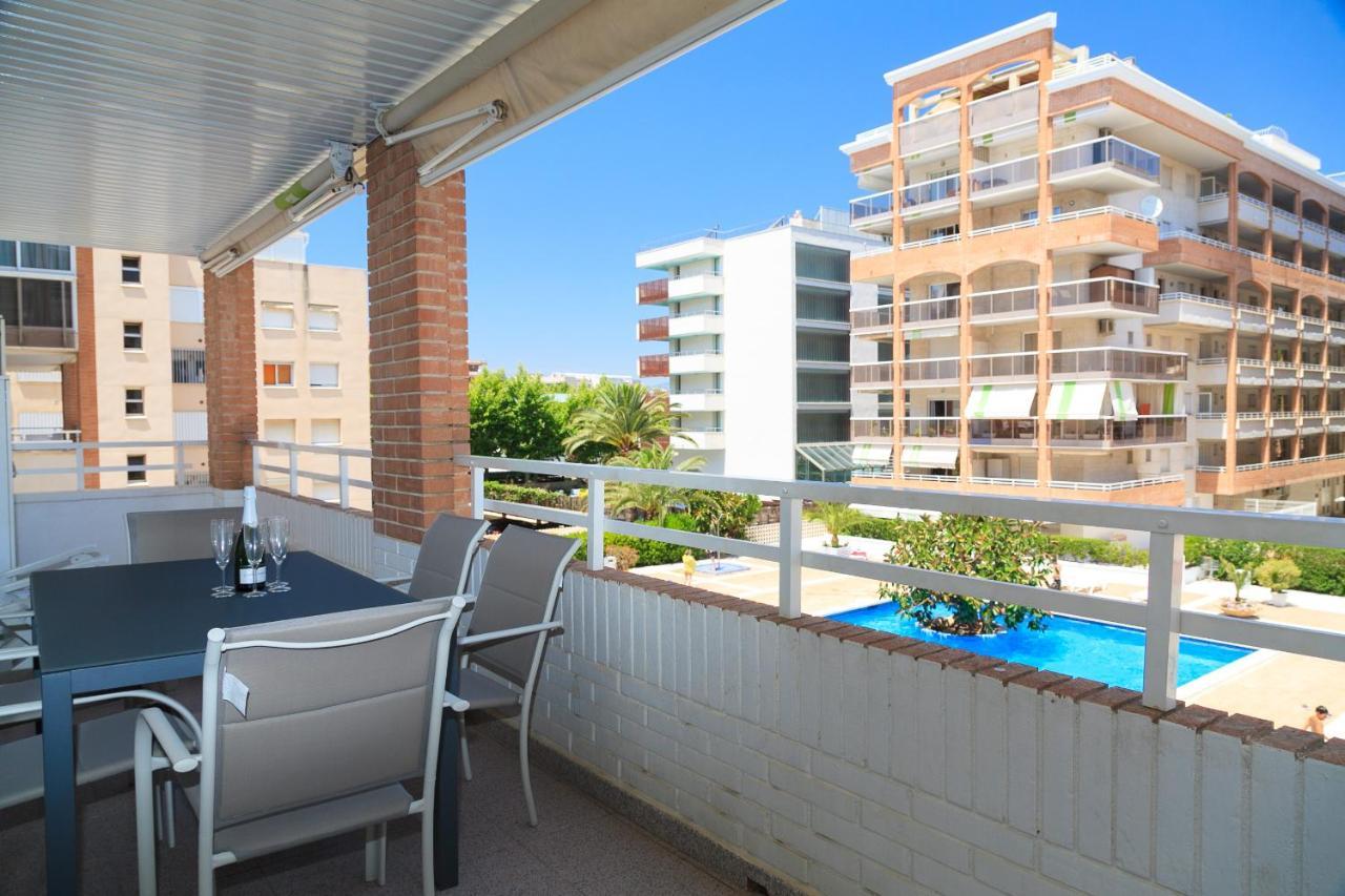 Uhc Center Apartments Salou Bagian luar foto