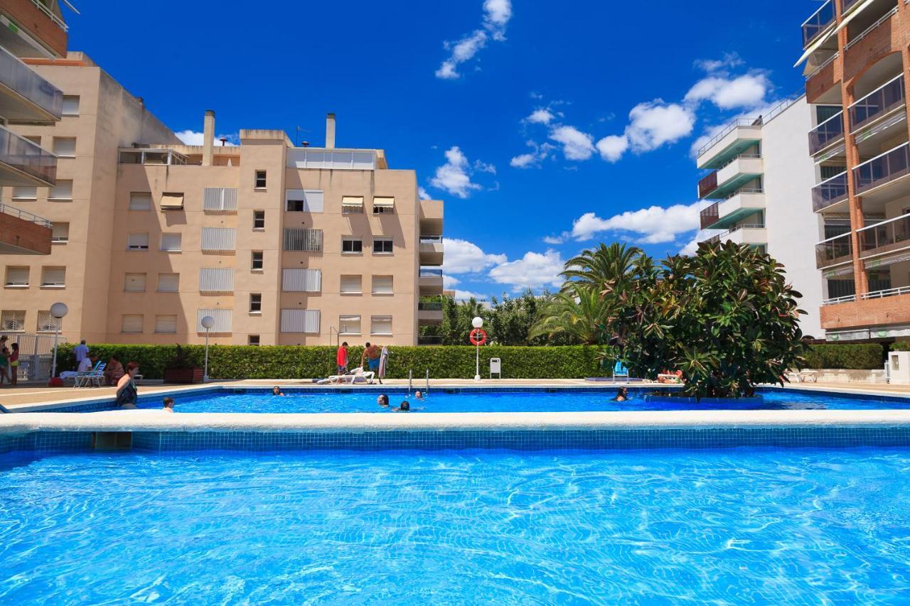 Uhc Center Apartments Salou Bagian luar foto
