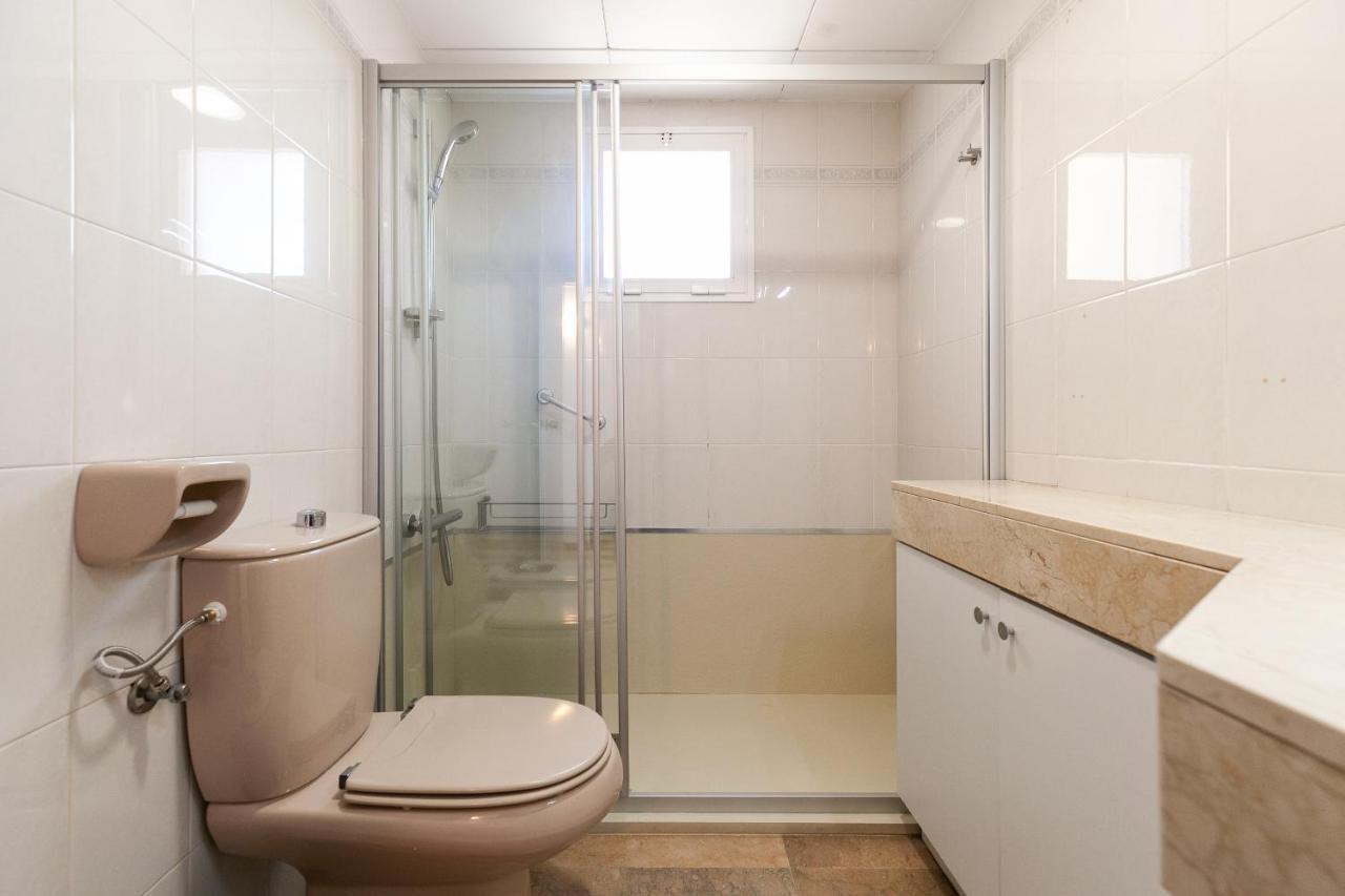 Uhc Center Apartments Salou Bagian luar foto
